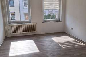 Gut geschnittene, helle 3-Raum-Wohnung mit Balkon in Geestemünde – Schillerstr. 81, 27570 Geestemünde, Bremerhaven – Vorschaubild 3