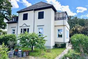 Zweifamilienhaus mit ELW, EG bereits FREI zum Bezug,  großes Grundstück, direkt a.d. Dresdner Heide! – Dresden – Vorschaubild 2
