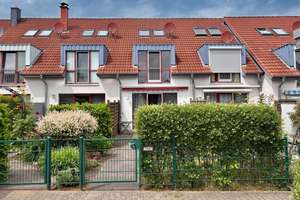 Gepflegtes Mittelreihenhaus mit Ausbaureserve – Die vollständige Adresse der Immobilie erhältst du vom Anbieter., 23570 Travemünde, Lübeck – Vorschaubild 3