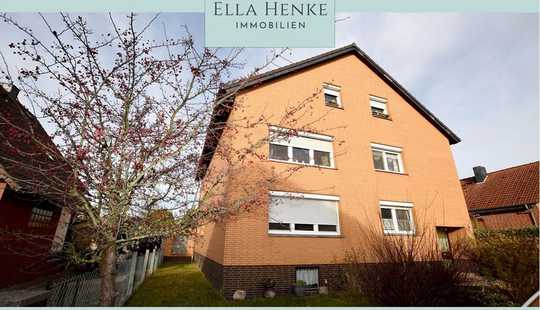 Bild von Attraktives Mehrfamilienhaus mit drei Wohneinheiten + 3 Garagen auf großem Grundstück in Calberlah