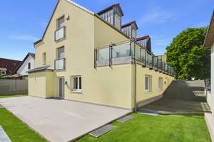 Neuwertige 4-ZKB-Erdgeschoss-Wohnung mit XXL-Terrasse, Einbauküche und Tiefgaragen-Stellplatz! – Die vollständige Adresse der Immobilie erhältst du vom Anbieter., 85053 Südost, Ingolstadt – Vorschaubild 3