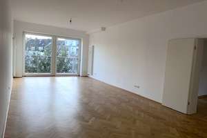 Exklusive 4-Zimmer Wohnung im 4. OG mit Balkon in Düsseldorf-Flingern 