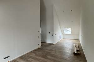 Willkommen zu Hause! Neubau Dachgeschosswohnung mit hohen Decken und besonderem Charme – Hacketäuerstraße 20, 51063 Mülheim (Ortsteil), Köln – Vorschaubild 5