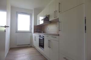 eine sehr schöne, helle 2 Zimmerwohnung mit Einbauküche – 14476 Fahrland, Potsdam – Vorschaubild 3
