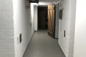 **Sanierte, exklusive 3-Zimmer-Wohnung mit Einbauküche und Balkon** – Fenskestraße 20, 30165 Hannover – Vorschaubild 11