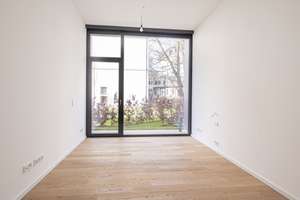 STADT / LOFT / STUDIO / APARTMENT im DENKMAL "HAUS MÜHLBACH". Küche / Terrasse – Am Neudeck 12, 81541 Untere Au, München – Vorschaubild 4