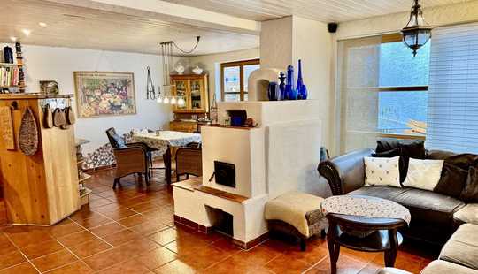 Bild von Großzügiges Familienanwesen mit idyllischem Garten & Nebengebäude in Rodgau