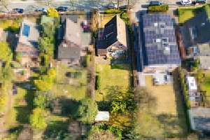 Charmantes Anwesen mit parkähnlichem Grundstück und Entwicklungspotential – Die vollständige Adresse der Immobilie erhältst du vom Anbieter., 22529 Lokstedt, Hamburg – Vorschaubild 21