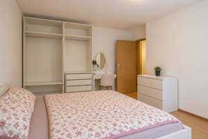Dachgeschosswohnung mit Balkon und Pkw-Stellplatz in Westerstede - zentrale Wohnlage – Die vollständige Adresse der Immobilie erhältst du vom Anbieter., 26655 Westerstede – Vorschaubild 4