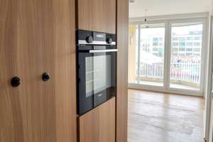 Ihr neues Zuhause: 2-Zimmerwohnung mit Wohnküche in zentraler Münchner Lage – Die vollständige Adresse der Immobilie erhältst du vom Anbieter., 80686 Land in Sonne, München – Vorschaubild 4