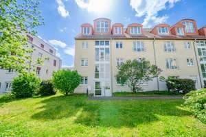Großzügige 2-RW* EBK* Süd-Balkon* Bad mit Wanne* TG-SP* Abstellraum* Kellerabteil* zentrale Wohnlage