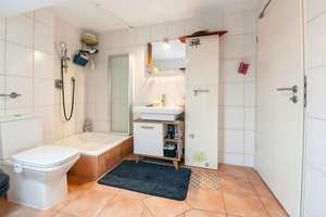 TR-Innenstadt: Vermietete 2-ZKB-Wohnung mit großem Balkon in zentraler Wohnlage – Die vollständige Adresse der Immobilie erhältst du vom Anbieter., 54290 Mitte/Gartenfeld, Trier – Vorschaubild 6