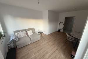Neubau aus 1995 in historischer Hofreite mir PKW Stellplatz in ruhiger/ zentraler Lage – Stolbergerstrasse 24, 65205 Nordenstadt, Wiesbaden – Vorschaubild 3