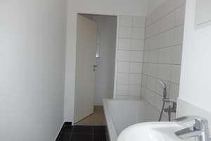 +++  Wohlfühlwohnung mit Balkon wartet auf Euch  +++ – Yorckstraße 32a, 9130 Yorckgebiet, Chemnitz – Vorschaubild 3