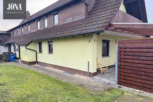 Wohnimmobilie mit großem Garten und Doppelgarage in einem angenehm ruhigen Umfeld – Die vollständige Adresse der Immobilie erhältst du vom Anbieter., 95352 Marktleugast – Vorschaubild 5