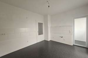Schöne 2 Zimmer-Wohnung mit Balkon im Norden Nürnbergs – Coburger Str. 21, 90491 Schoppershof, Nürnberg – Vorschaubild 3