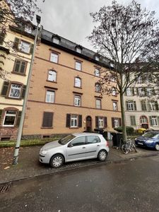Gepflegte 4-Zimmer Wohnung im 2. OG in Hanau