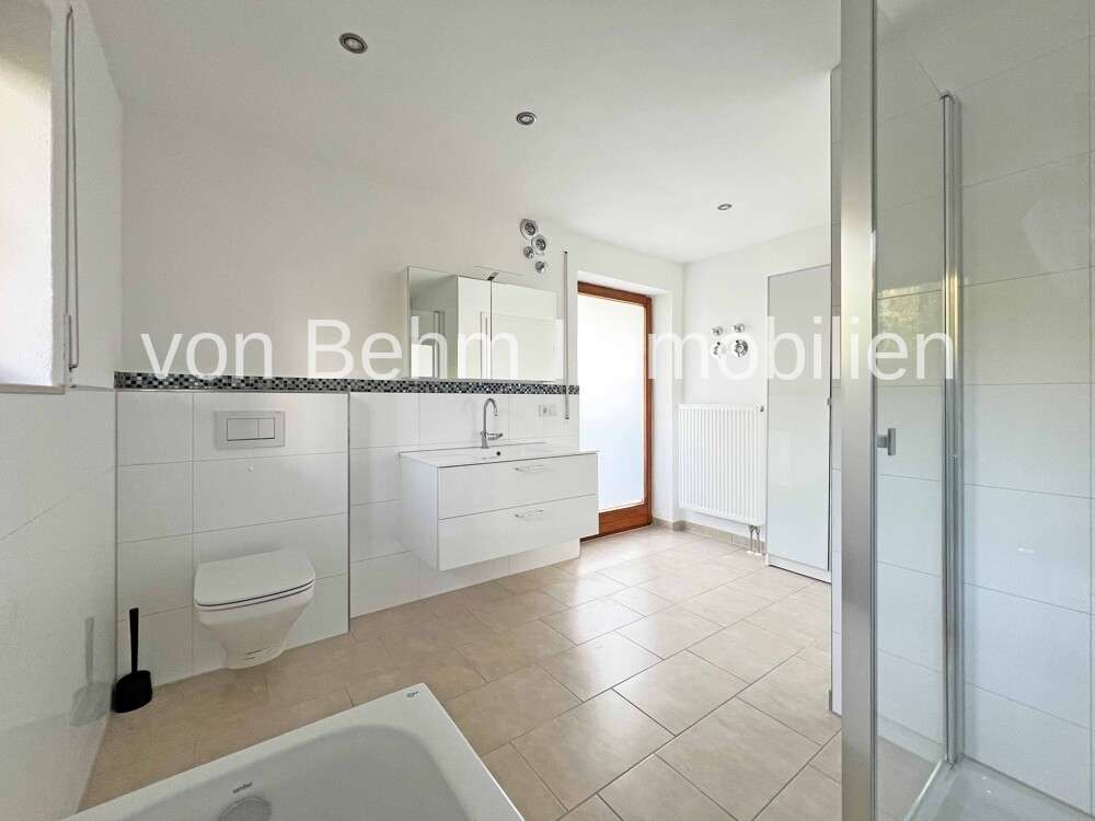 Immobilie in Geisenfeld - Großzügige 4-Zimmer-Erdgeschosswohnung mit Privatgarten und Terrasse in Geisenfeld - Bild 10