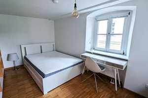 möbliertes 1-Zimmer-Appartment, Bestlage am Bismarckplatz – Schottenstraße 1, 93047 Regensburg – Vorschaubild 2