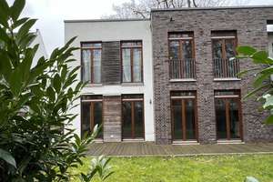 Townhouse mit privatem Garten in bester Lage von Winterhude – 22299 Winterhude, Hamburg – Vorschaubild 1