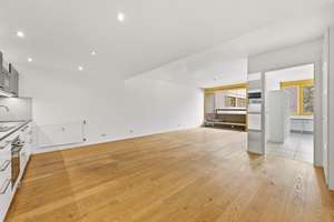 Stilvolle 2-Zimmer-Wohnung mit Balkon in Bestlage Nähe Königsplatz – Wohnen im Herzen Münchens – Die vollständige Adresse der Immobilie erhältst du vom Anbieter., 80333 Augustenstraße, München – Vorschaubild 2