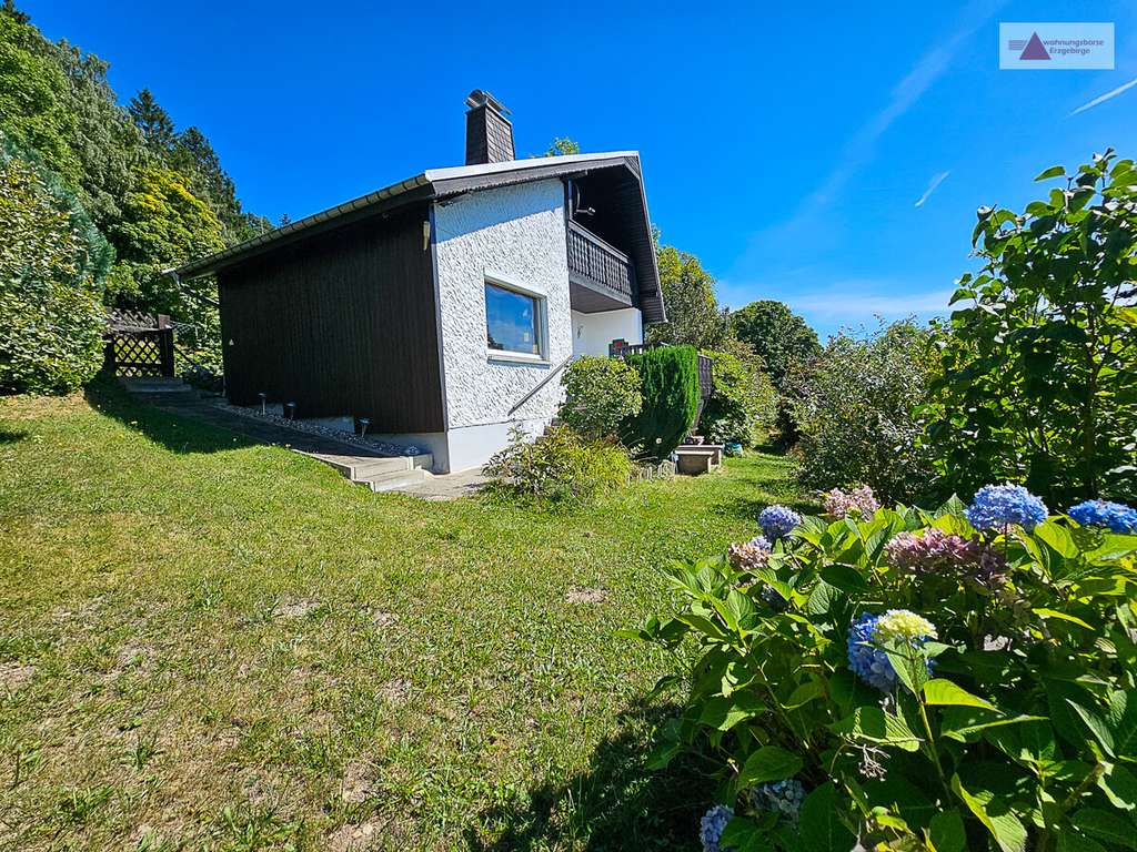 Immobilie in Lauter-Bernsbach - Ihr Wochenenddomizil mit Panoramablick! - Bild 0