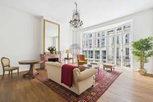 PRESTIGE TOWNHOUSE IN BERLIN MITTE+ EINZELVERKAUFSFÄHIGE EINHEITEN