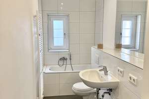 Sanierter Altbau mit gehobener Ausstattung in schöner Lage - Anfrage bitte schriftlich – Straßburger Straße 33, 13581 Spandau (Ortsteil), Berlin – Vorschaubild 4