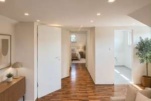 Frisch renovierte 2,5 -Zimmer-Wohnung unterm Dach – Nachmieter gesucht