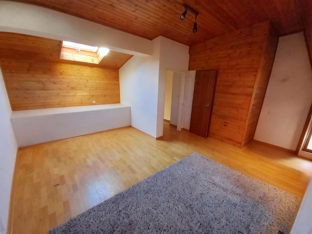 Immobilie in Zorneding - Familienglück - großes Reihenhaus in Zorneding wegen Wegzugs zu verkaufen - Bild 3