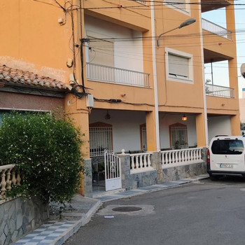EN OLULA DEL RÍO  ALMERÍA  WOHNUNGSVERKAUF MIT 4 SCHLAFZIMMERN.