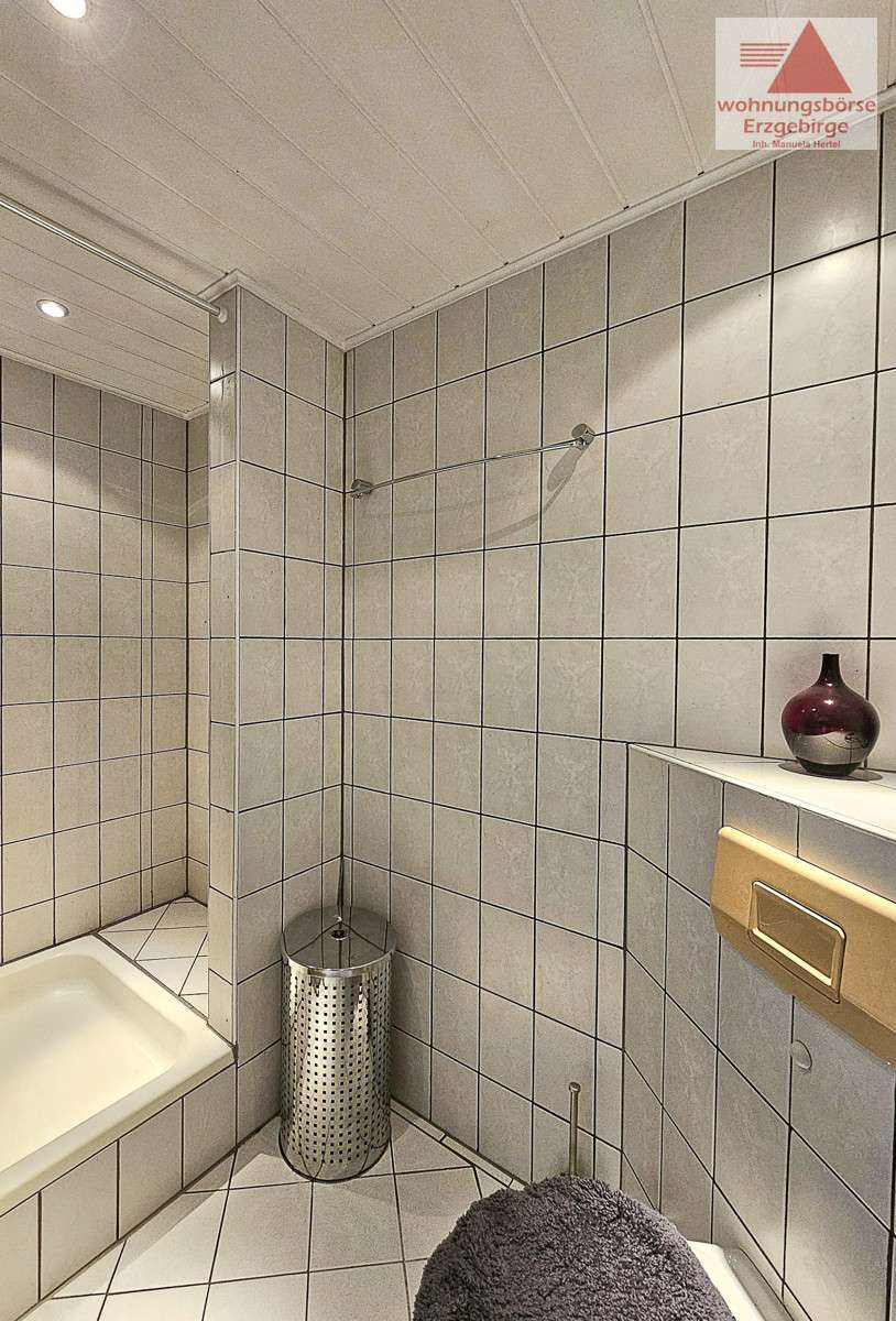 Immobilie in Bockau - Wohnen und Arbeiten unter einem Dach - Ein- oder Mehrgenerationenhaus im Zentrum von Bockau - Bild 13