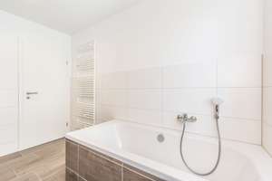 Erstbezug nach Sanierung - mit Wanne und Dusche – Zschopauer Str. 118, 9126 Bernsdorf, Chemnitz – Vorschaubild 7