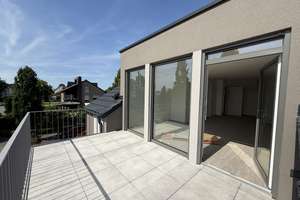 Neubau-Erstbezug 2 Zi. Wohnung mit gr. Balkon in Süd-Westausrichtung, Design-Bad, kl. Arbeitszimmer