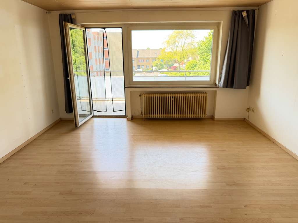 Immobilie in Emmerich am Rhein - 3-Zimmer-Wohnung mit schönem Balkon und Potenzial für individuelle Gestaltungsideen - Bild 1