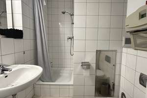 EXKLUSIVE RHEINBLICK BAUHAUS 4 ZIMMERWOHNUNG / RHEIN - TERRASSE / GARTEN / BALKON / TG - STELLPLATZ – Uferstraße 10, 50996 Rodenkirchen (Ortsteil), Köln – Vorschaubild 19