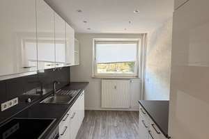 Lebendiger Wohnraum: 3-Zimmer-Wohnung in Salzgitter-Lebenstedt – 38228 Lebenstedt, Salzgitter – Vorschaubild 3