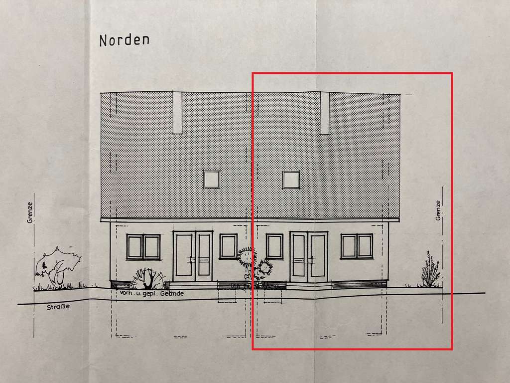 Doppelhaushälfte in Michelfeld mit möglichem Lagergebäude