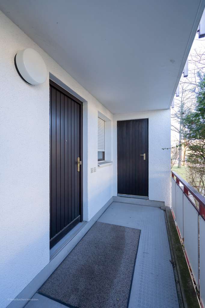 Immobilie in Unterhaching - ***Heike Borchers Immobilien***Solides Appartement mit Terrasse in beliebter Lage Unterhachings*** - Bild 2