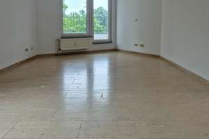Lichtdurchflutete 2-Zimmer-Wohnung mit Dachterrasse und EBK – Königsberger Straße 19, 12207 Lichterfelde, Berlin – Vorschaubild 3