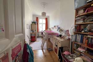 NÄHE VOLKSPARK FRIEDRICHSHAIN & HAUSBURGPARK - BEGEHRTER ALTBAUCHARAKTER - ZUR ZEIT VERMIETET – Kochhannstr. 38 ss, 10247 Friedrichshain, Berlin – Vorschaubild 2