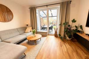 Stilvolles Reihenhaus in gefragter Lage – perfektes Zuhause für Familien und Homeoffice-Nutzer