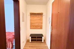 Gemütliche, voll möblierte 1-Zimmer-Wohnung mit Süd-Balkon und TG-Stellplatz in Gerlingen – Die vollständige Adresse der Immobilie erhältst du vom Anbieter., 70839 Gerlingen – Vorschaubild 3