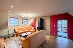Preisanpassung! 
Energetisch modernisiertes Ein- bzw. Zweifamilienhaus mit Doppelgarage und Garten! – Coburg (Kreis) – Vorschaubild 7