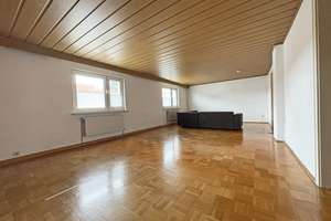Ein Haus zwei Wohnung und ein großes Grundstück  – Die vollständige Adresse der Immobilie erhältst du vom Anbieter., 93057 Konradsiedlung-Wutzlhofen, Regensburg – Vorschaubild 14