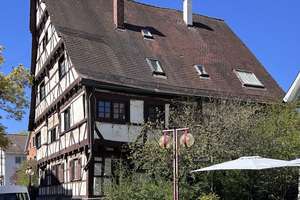 Kulturdenkmal von Rang: Repräsentatives Fachwerkhaus in bester Zentrumslage von Stuttgart-Vaihingen – Rathausplatz 3, 70563 Vaihingen-Mitte, Stuttgart – Vorschaubild 3