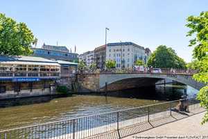 Langfristig vermietete 4-Zimmer Altbauwohnung am Landwehrkanal als Kapitalanlage – Paul-Lincke-Ufer 38, 10999 Berlin – Vorschaubild 12