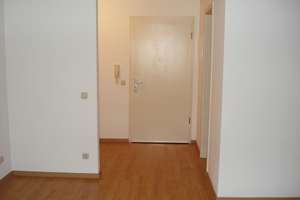 °Schön Wohnen in Johannstadt° helle 2 Zimmer mit Balkon, renoviert mit Laminat + Wannenbad + Aufzug – 1307 Johannstadt-Süd, Dresden – Vorschaubild 5