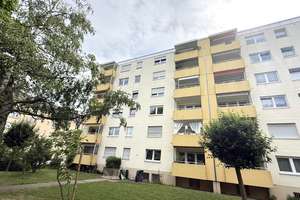 FREI! 4-Zimmerwohnung mit Loggia, EBK und Garage in attraktiver Lage der Südweststadt – Die vollständige Adresse der Immobilie erhältst du vom Anbieter., 76137 Südweststadt, Karlsruhe – Vorschaubild 2