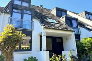 Wohnen mit Charakter: Reihenmittelhaus in Hamburg-Hummelsbüttel